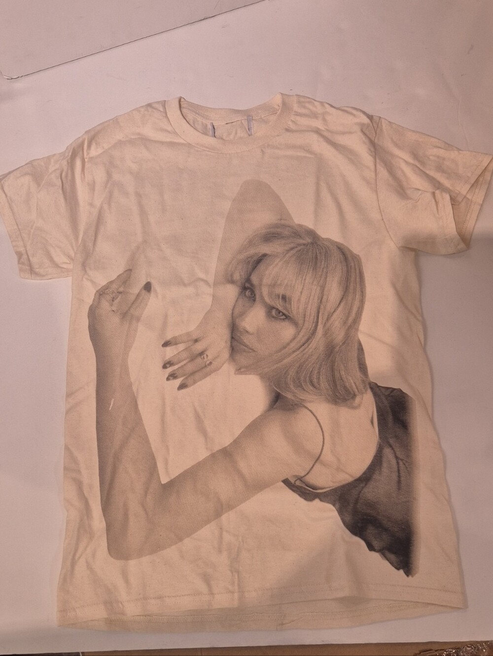 Sabrina Carpenter Emails can wait tour Shirt